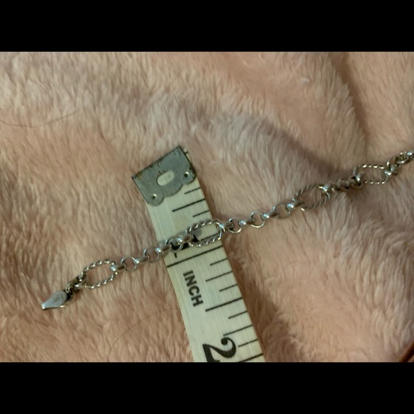 - Estate 14k wh gold chain link bracelet w heart - Picture 3 of 8